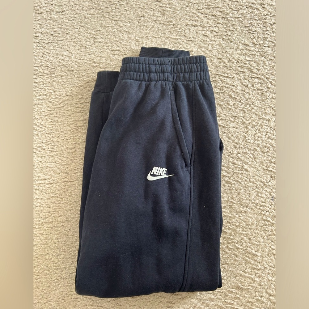 Youth Nike XL boys black joggers
